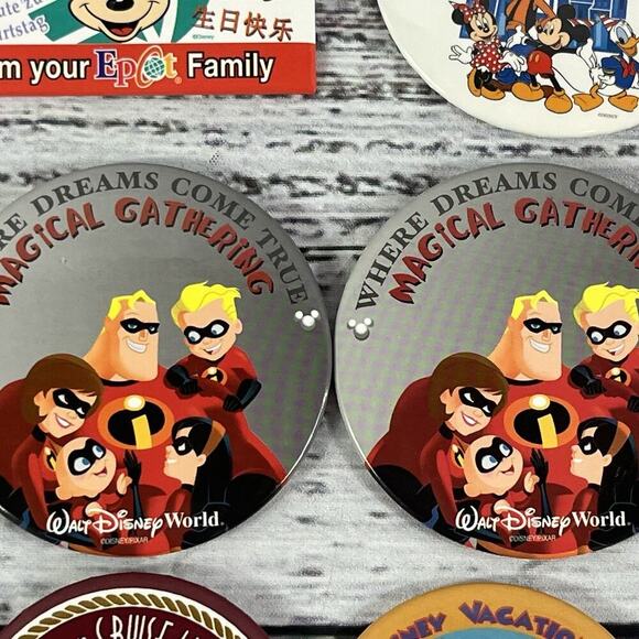 Lot of 8 Vintage Walt Disney World Cruise Line DVC Pinocchio Pin Buttons Badges - Picture 5 of 9